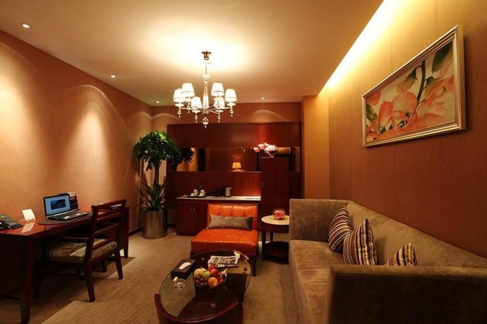 Wuhan Tianchimel Hotel Екстериор снимка
