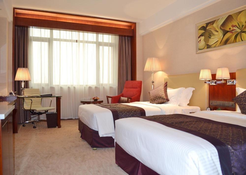 Wuhan Tianchimel Hotel Екстериор снимка