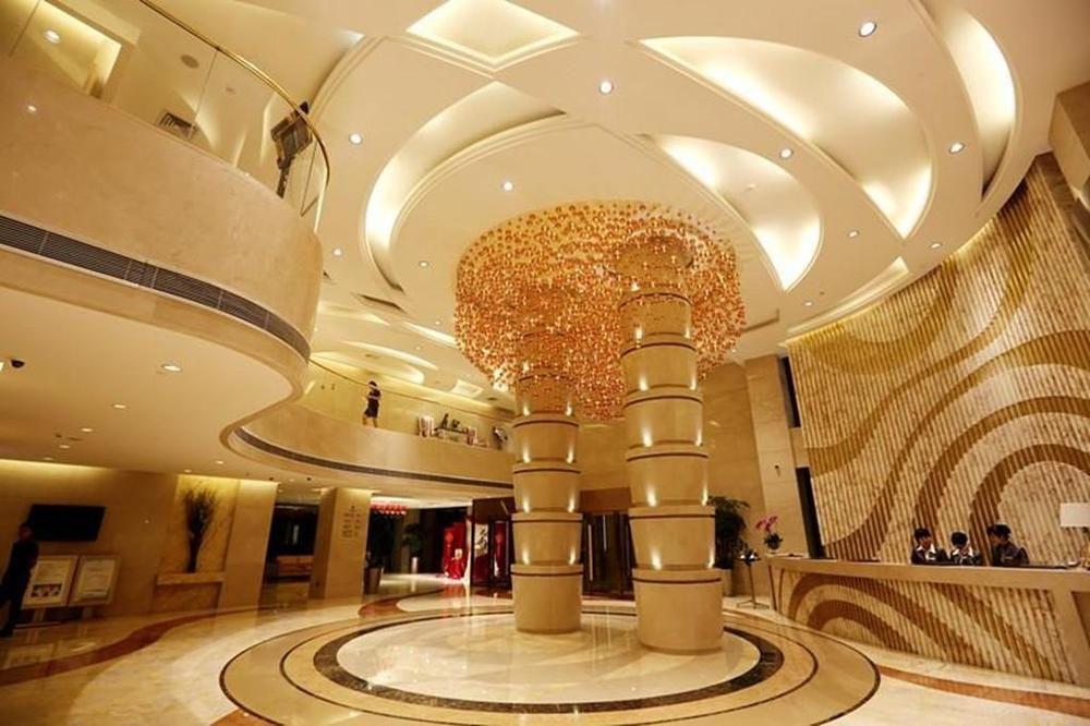 Wuhan Tianchimel Hotel Екстериор снимка