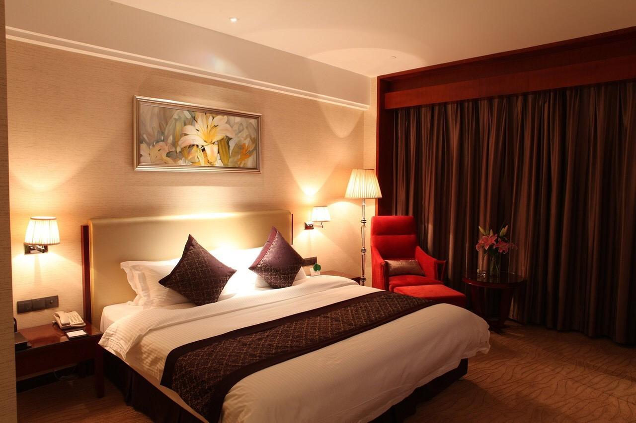 Wuhan Tianchimel Hotel Екстериор снимка