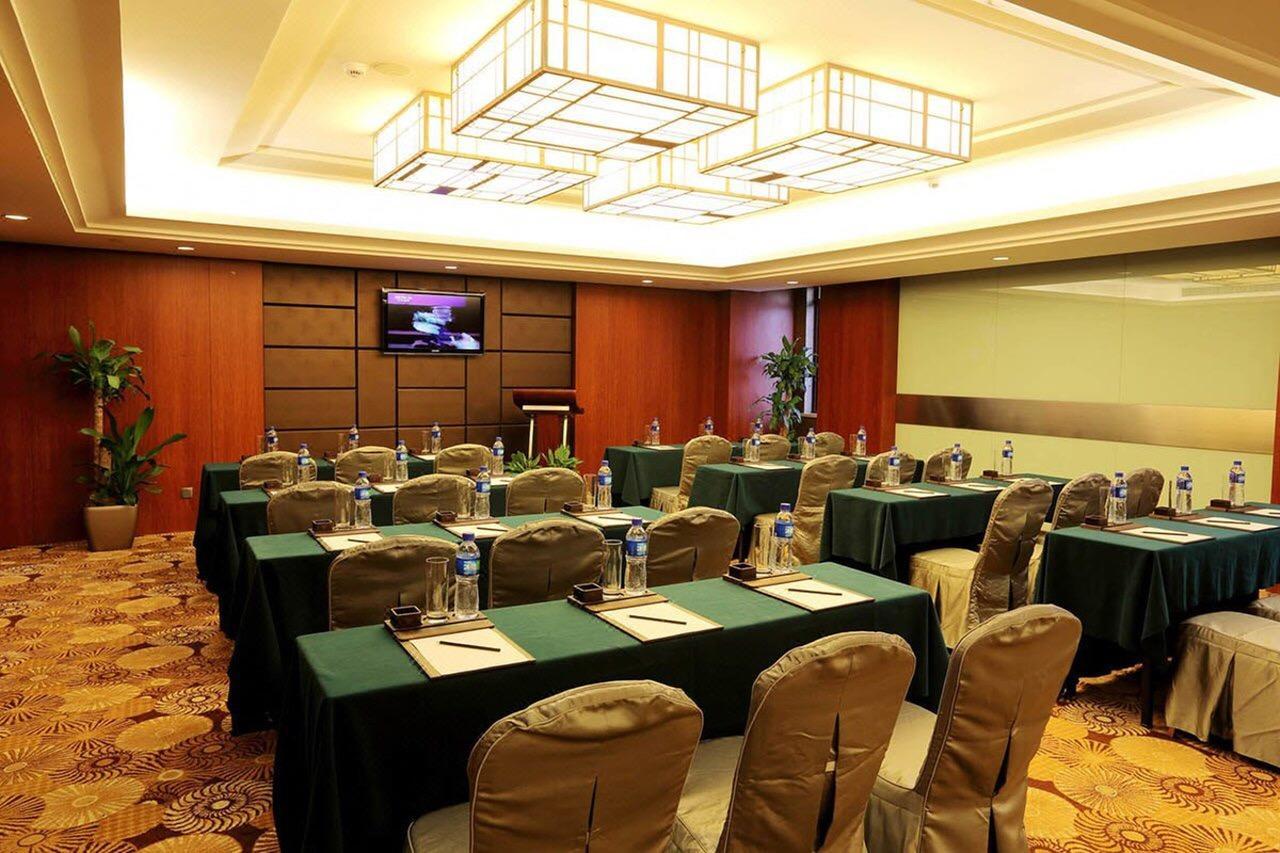 Wuhan Tianchimel Hotel Екстериор снимка