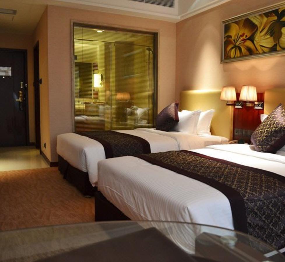 Wuhan Tianchimel Hotel Екстериор снимка